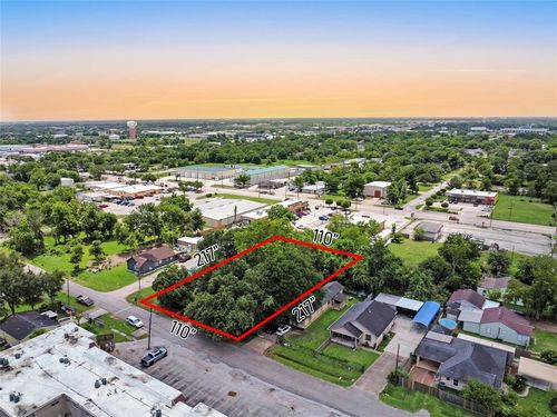 2818 Violet St, Pasadena, TX, 77503-3836 | Card Image
