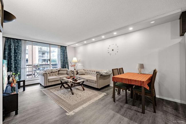 905 - 2016 Fullerton Avenue, Condo with 1 bedrooms, 1 bathrooms and 1 parking in North Vancouver BC | Image 12