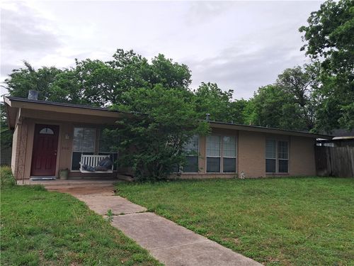 500 Nagle St, College Station, TX, 77840-1429 | Card Image