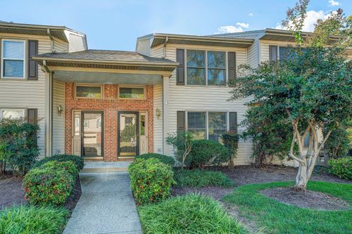 4733 Oakcliff Dr, Roanoke, VA, 24018-3152 | Card Image