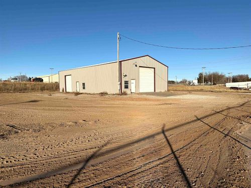 502 W Central Ave, Medicine Lodge, KS, 67104 | Card Image