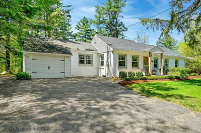 27 Main St, House other with 2 bedrooms, 1 bathrooms and 4 parking in Oxford MA | Image 2