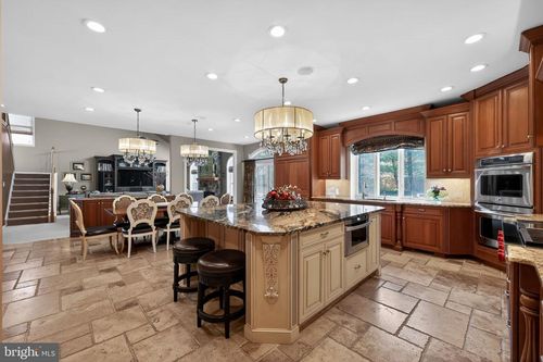 7 Maison Pl, Voorhees, NJ, 08043-4192 | Card Image