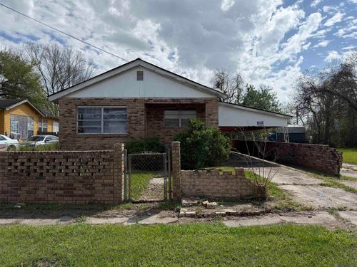 336 Woodpecker St, Baton Rouge, LA, 70807-3451 | Card Image