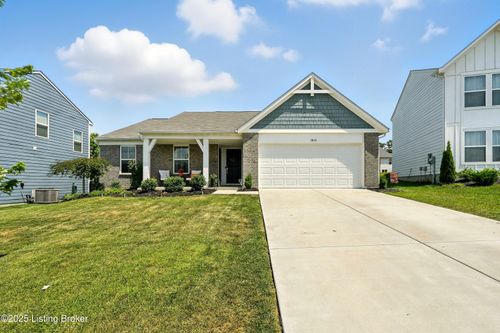 3810 Scarlet Oak Ln, La Grange, KY, 40031-6770 | Card Image