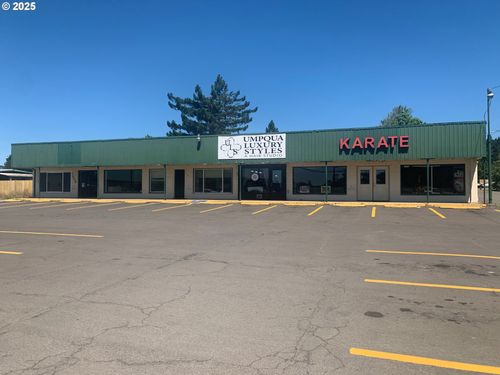 1007 W Central Ave, Sutherlin, OR, 97479-9471 | Card Image