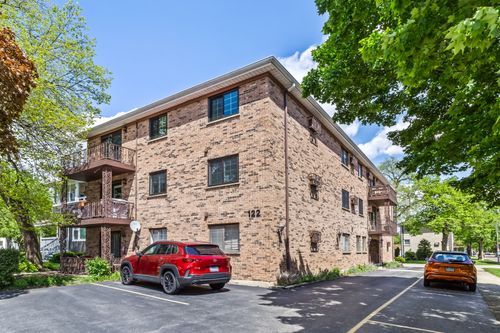 307-122 Circle Ave, Forest Park, IL, 60130-1042 | Card Image
