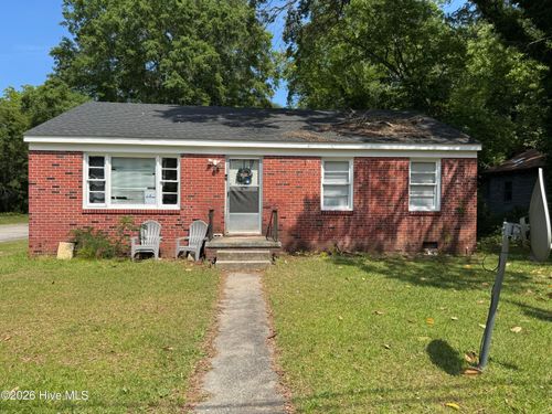 1401 Hargrove St, Rocky Mount, NC, 27801-6823 | Card Image