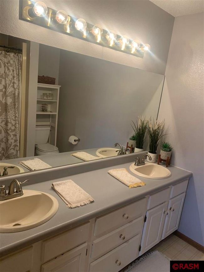 APT-1 - 110 Teton Ln, Condo with 2 bedrooms, 2 bathrooms and null parking in Mankato MN | Image 13