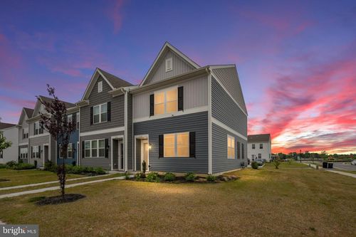 218 Ann Moore St, DOVER, DE, 19904-4004 | Card Image