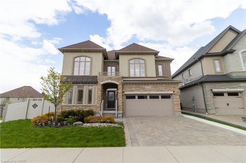 779 Snowberry Crt, Waterloo, ON, N2V0E7 | Card Image