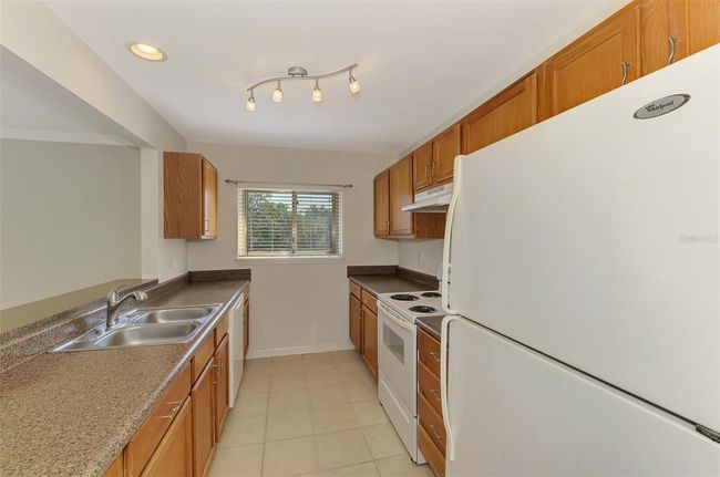 UNIT-607 - 1753 Parakeet Way, Condo with 2 bedrooms, 2 bathrooms and null parking in SARASOTA FL | Image 15