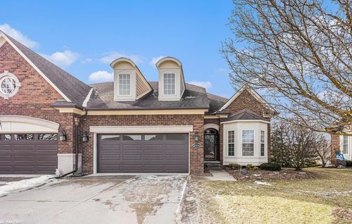 21114 Lilac Ln, Clinton Township, MI, 48036-5012 | Card Image