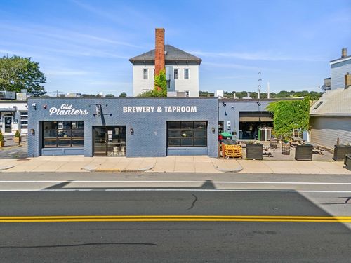 232 Rantoul St, Beverly, MA, 01915-4211 | Card Image