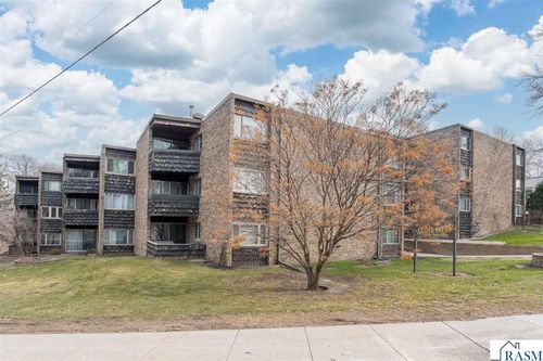 apt-305-100 Cedar St, Mankato, MN, 56001-4603 | Card Image
