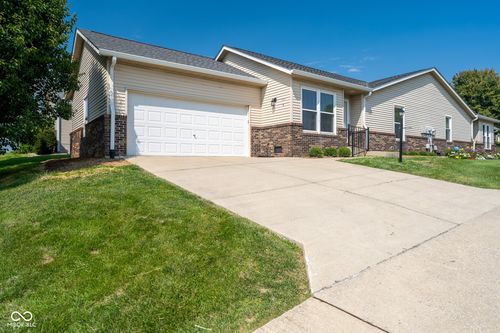 apt-4-111 Longcastle Dr, Greencastle, IN, 46135-2423 | Card Image