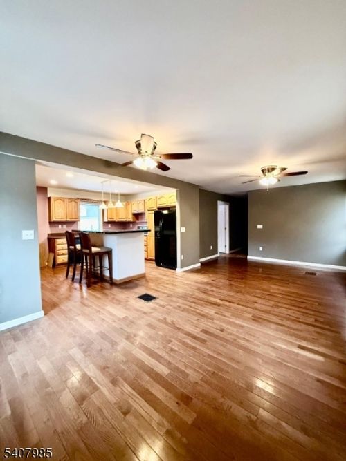 47 Vail Rd, Columbia, NJ, 07832-2747 | Card Image