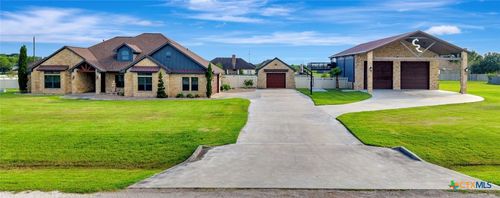 121 Spring Rdg, Victoria, TX, 77904-3900 | Card Image
