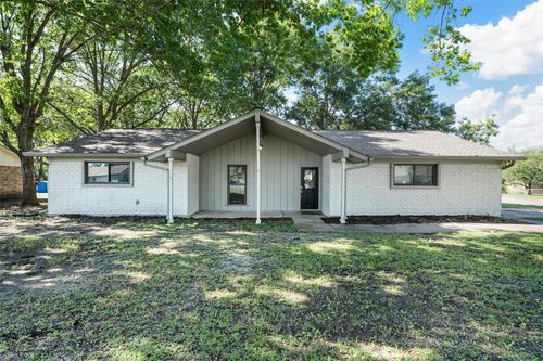 220 Ivy Ln, Hewitt, TX, 76643-3435 | Card Image