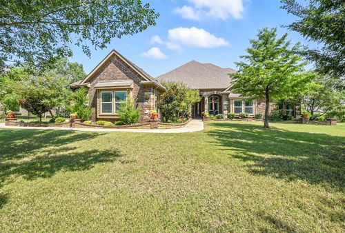 186 Las Colinas Trl, Cross Roads, TX, 76227-1720 | Card Image