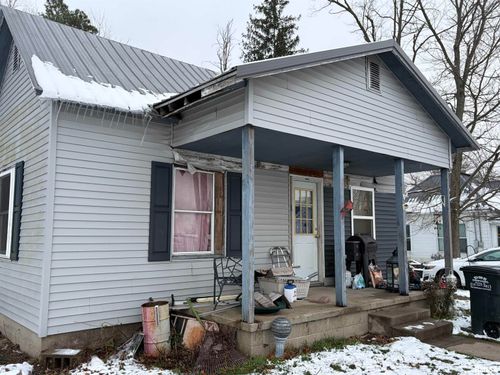 140 Tanner St, Louisville, IL, 62858-1004 | Card Image