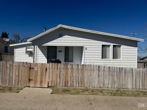 200 E St, Taft, CA, 93268-4404 | Card Image