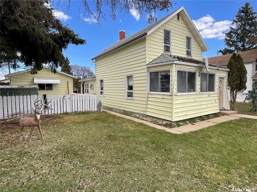 2012 6th St, Rosthern, SK, S0K3R0 | Card Image
