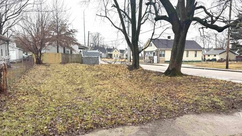 1524 W Louisiana St, Evansville, IN, 47710-2246 | Card Image