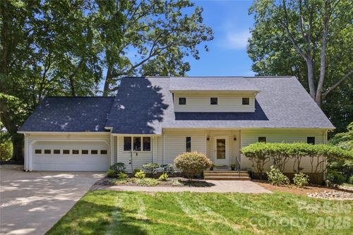 2216 Holly Ln, Shelby, NC, 28150-9779 | Card Image