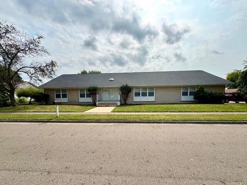 1855 Beacon St, Washington Court House, OH, 43160-1759 | Card Image