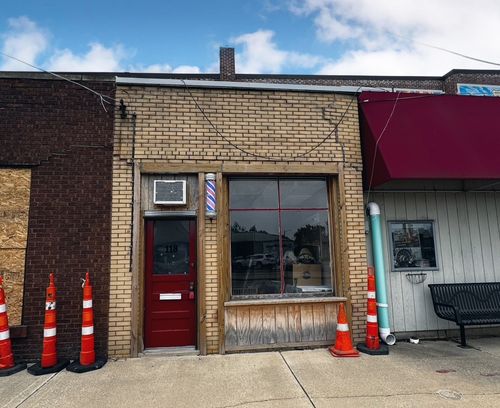 118 W Howard St, Pontiac, IL, 61764-1820 | Card Image