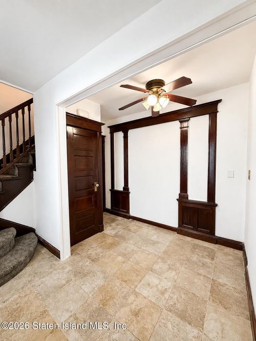 a-275 Myrtle Ave, Staten Island, NY, 10310-2332 | Card Image