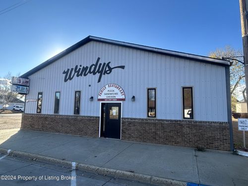 206 S Main St, Bowman, ND, 58623-4015 | Card Image