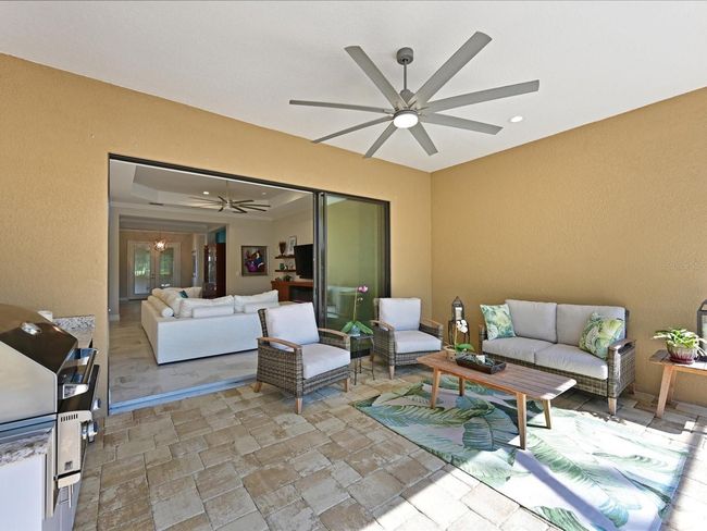 12816 Coastal Breeze Way, House other with 3 bedrooms, 2 bathrooms and null parking in Bradenton FL | Image 37