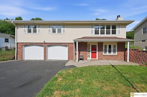4118 N 94th St, Omaha, NE, 68134-3946 | Card Image