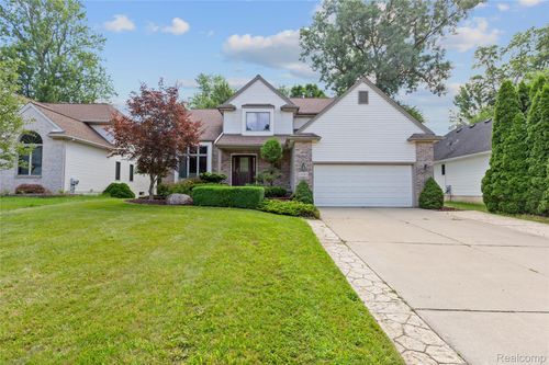 2120 Chestnut Cres, Saline, MI, 48176-1663 | Card Image