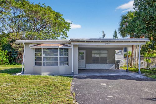 208 Ne 14th Ave, Pompano Beach, FL, 33060-6722 | Card Image