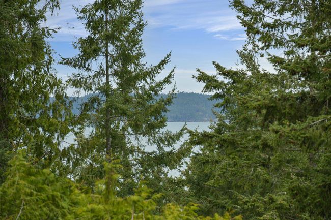 2601 Gunwhale Road, House other with 3 bedrooms, 2 bathrooms and 2 parking in Pender Island BC | Image 36