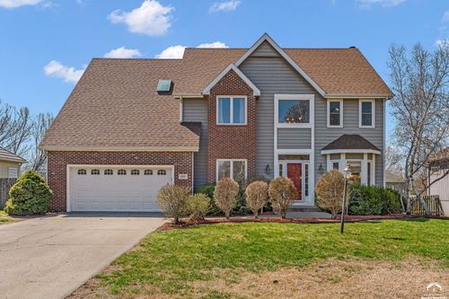 2009 Carmel Dr, Lawrence, KS, 66047-1867 | Card Image
