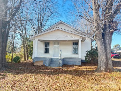 142 26th St Sw, Hickory, NC, 28602-2001 | Card Image