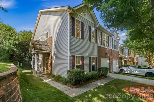 16936 Commons Creek Dr, Charlotte, NC, 28277-2077 | Card Image