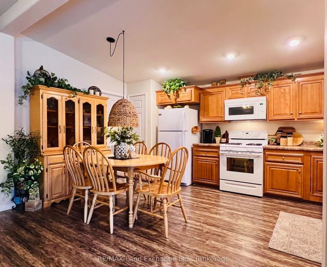 16 Sutton Dr, House other with 2 bedrooms, 2 bathrooms and 2 parking in Goderich ON | Image 12