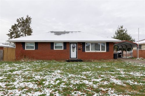 125 Bruce St, Salem, IN, 47167-1668 | Card Image