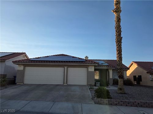 720 Breezy Ridge Dr, Henderson, NV, 89002-8484 | Card Image