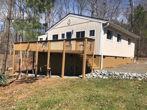 113 Red Budd Dr, New London, NC, 28127-9377 | Card Image