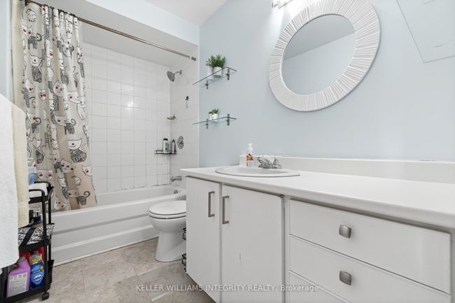 2013 Stonehenge Cres, Condo with 3 bedrooms, 2 bathrooms and null parking in Ottawa ON | Image 12
