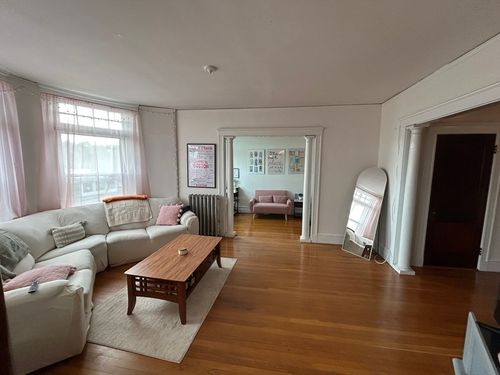 apt-3-1681 Beacon St, Brookline, MA, 02445-4492 | Card Image