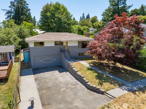 3015 Sw 105th St, Seattle, WA, 98146-1265 | Card Image