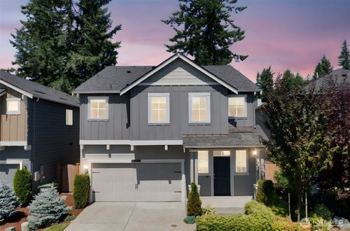 22102 Se 278th Pl, Maple Valley, WA, 98038-5073 | Card Image