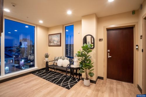 156 Front St Ne, Salem, OR, 97301-3479 | Card Image